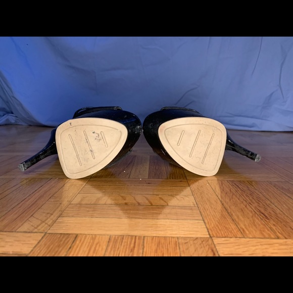 Pumps - Picture 4 of 4